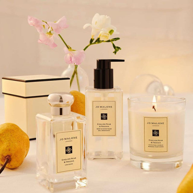 Jo Malone London - English Pear & Freesia | Gel Moussant Nettoyant